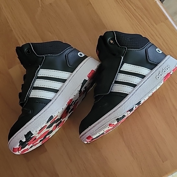 Adidas Hoops 2.0 - Picture 4 of 8